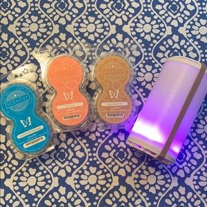 Scentsy Go in rose gold plus pods